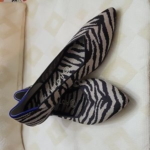 BNIB *Retired* Rothy's Black Zebra Points Size 8.5